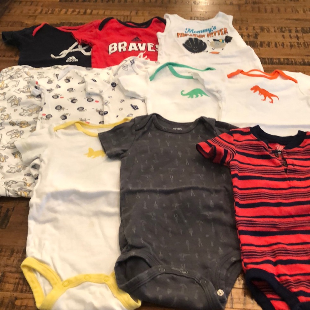 Lot of 11 quantity 18 mo onesies!